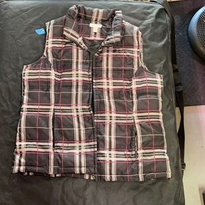 Black and pink women’s vest used and in good condition